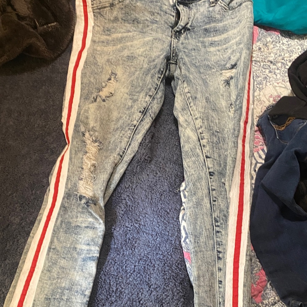 Rue21 Light Blue Skinny Jeans with Red and White Stripes